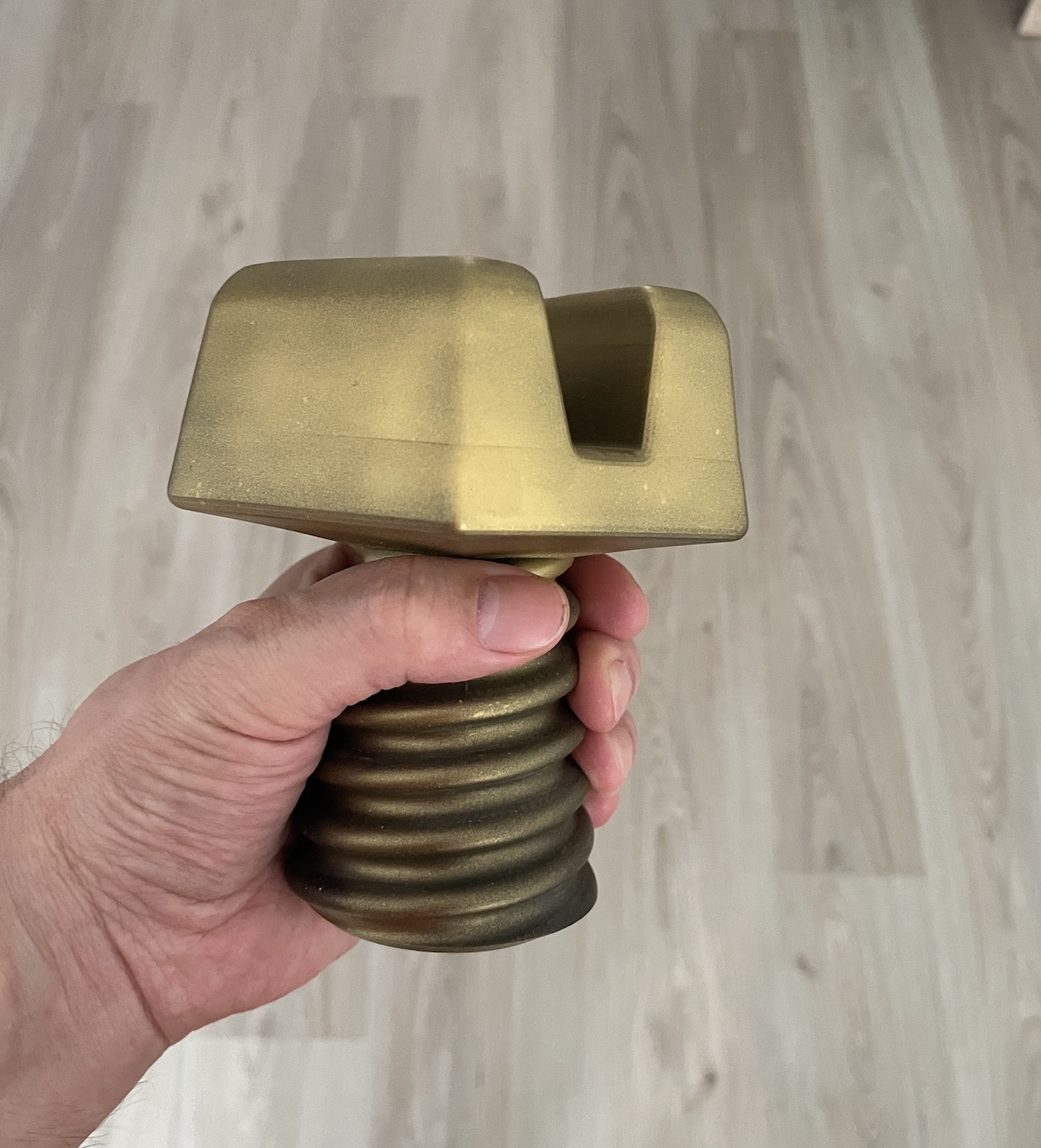 Ratchet and Clank Gold bolt 3D Resin Printed 5”inch - Imagen 11