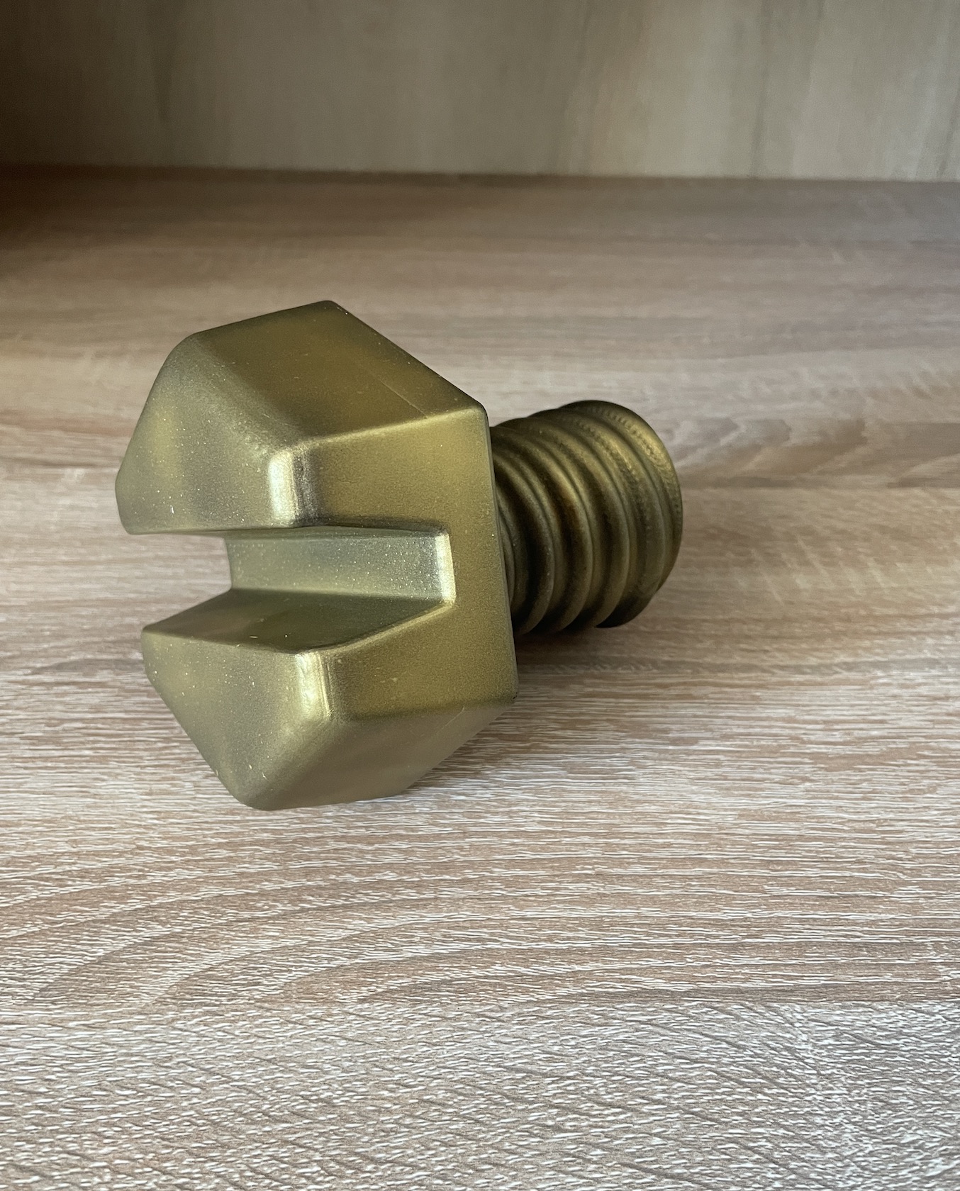 Ratchet and Clank Gold bolt 3D Resin Printed 5”inch - Imagen 6