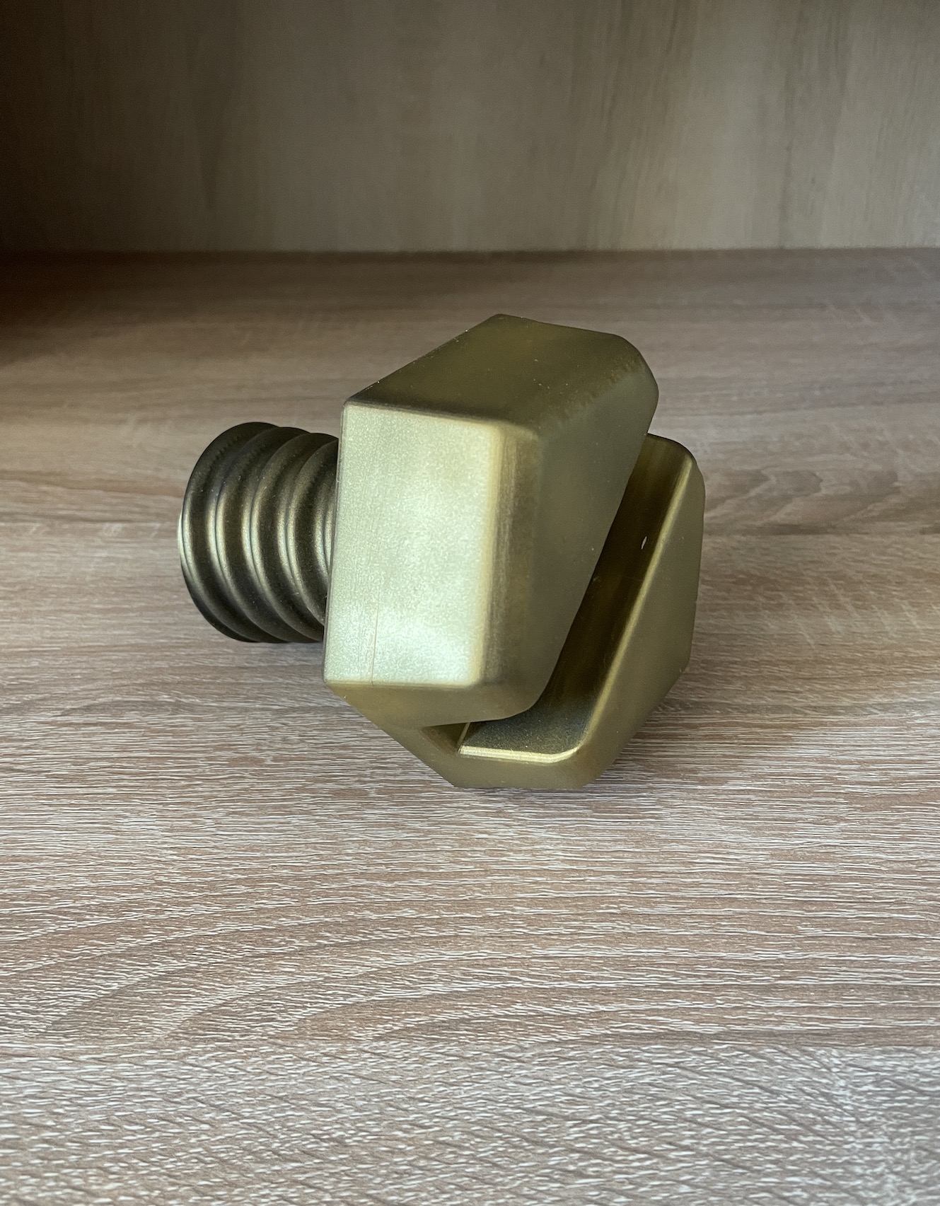 Ratchet and Clank Gold bolt 3D Resin Printed 5”inch - Imagen 7