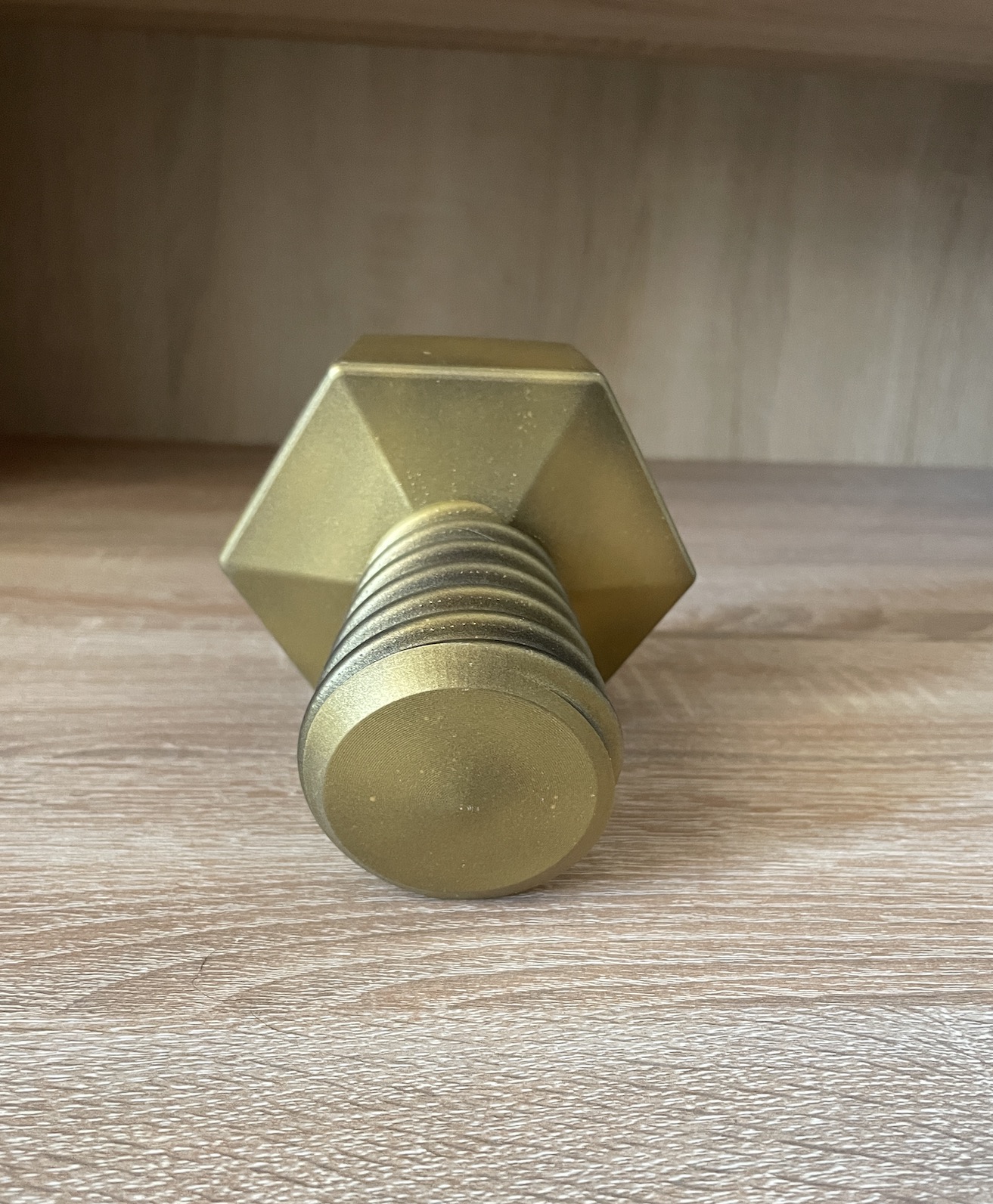 Ratchet and Clank Gold bolt 3D Resin Printed 5”inch - Imagen 10